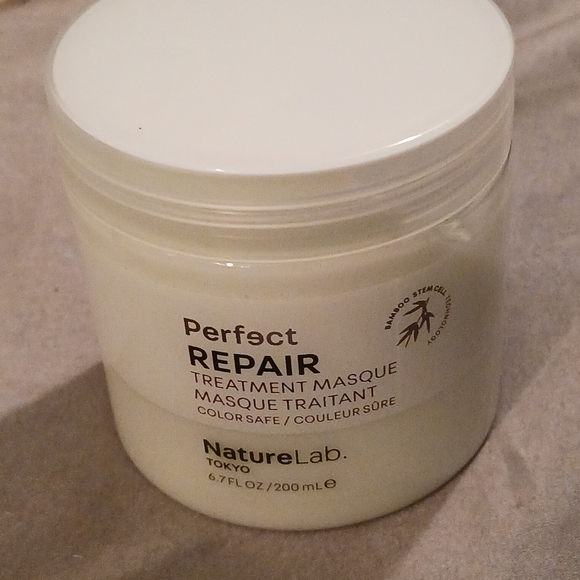 NEW!! NatureLab Repair Hair Masque 6m7oz (Color Safe) - Picture 2 of 6